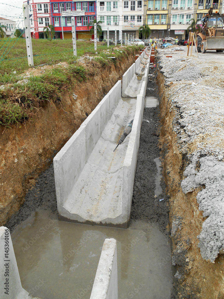 Precast U Drain Installation