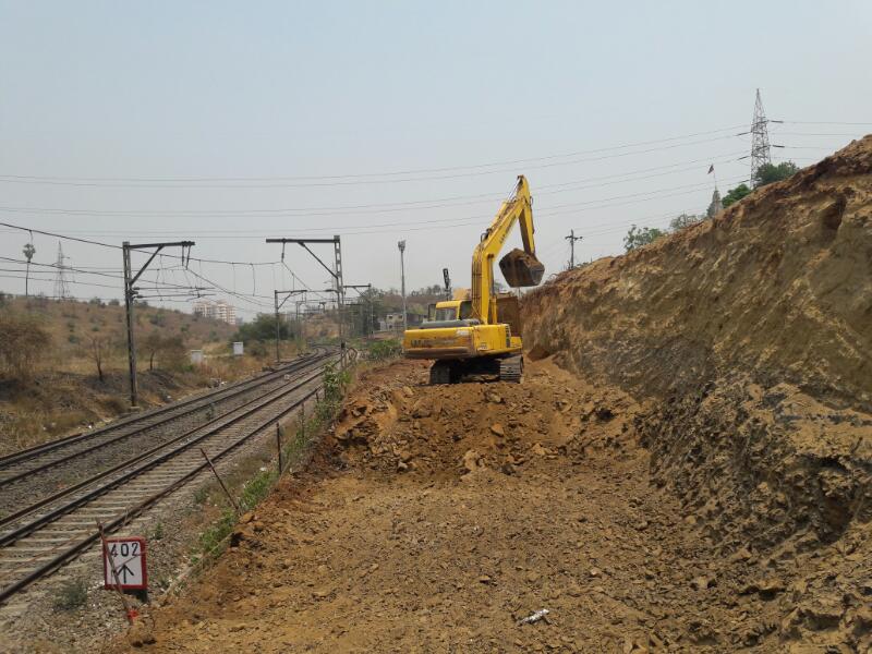 CONSTRUCTION OF MINOR BRIDGE
AND EARTHWORK FOR
EMBANKMENT(FILLING AND CUTTING)
KALYAN KASARA 3rd